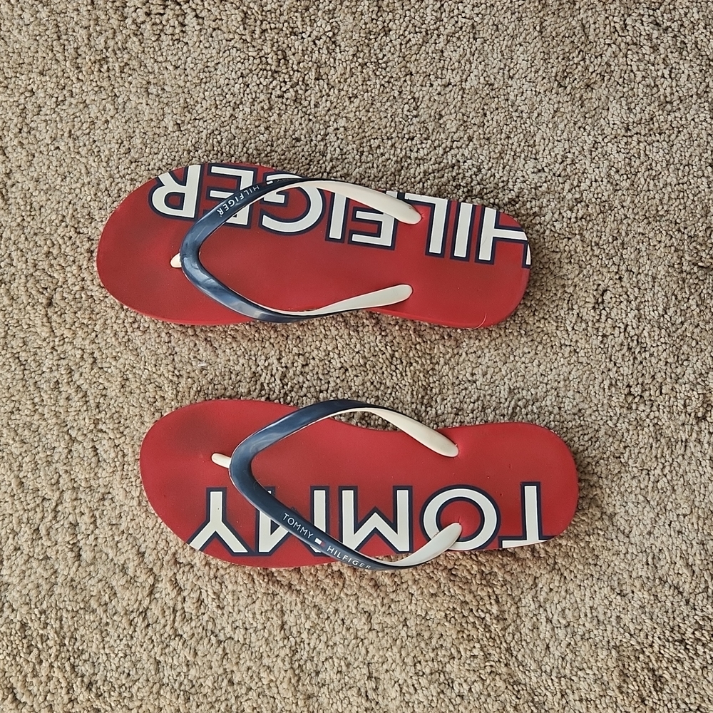 Tommy  Hilfiger flip-flops Size 7-8